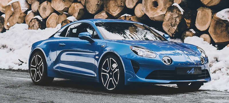 Illustration for article titled The New Alpine A110 Only Weighs 2,400 Pounds For Its 252 Horsepower